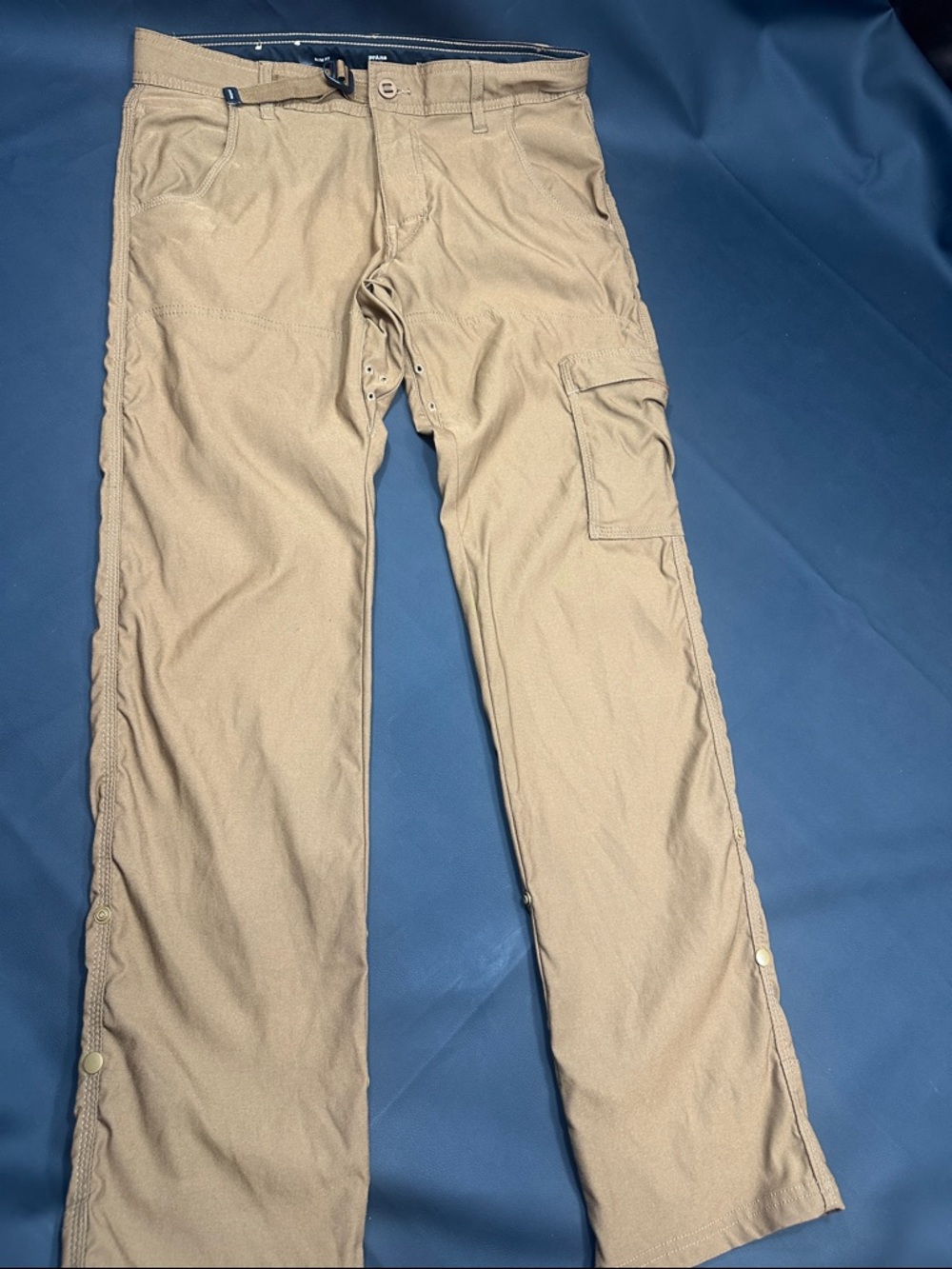 Men's Tan Nylon Spandex Pants. Slim fit. 32 x 32